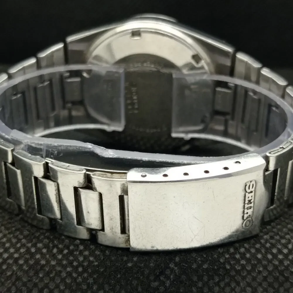 Vintage 1994 Seiko Automatic Mens Silver Watch W/daydate & Gold accents